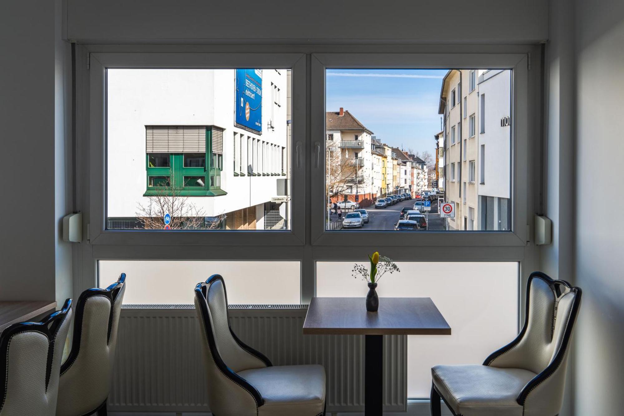 Hotel 83 Бонн Экстерьер фото